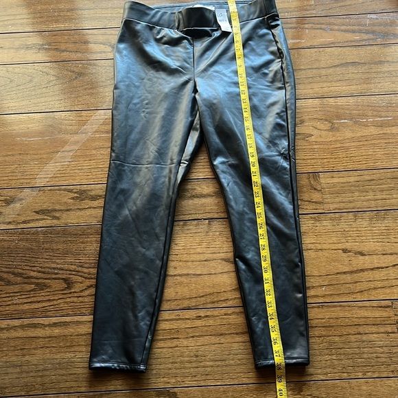 Ann Taylor Loft stretch, faux leather pants - Picture 8 of 8